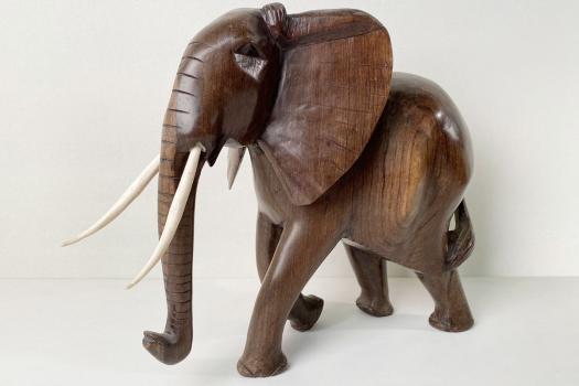 Afrikanischer Holzelefant